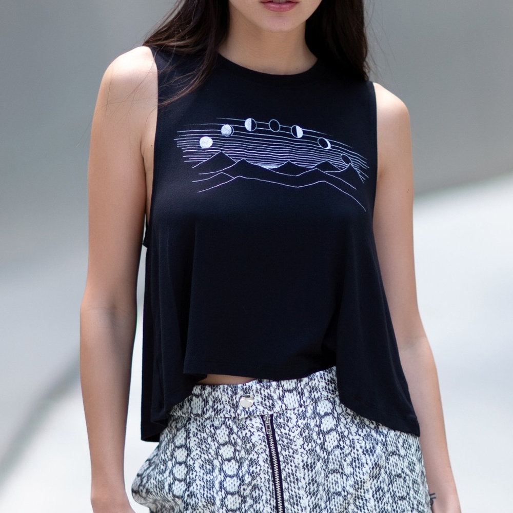 CRESCENT MOON CROP TANK